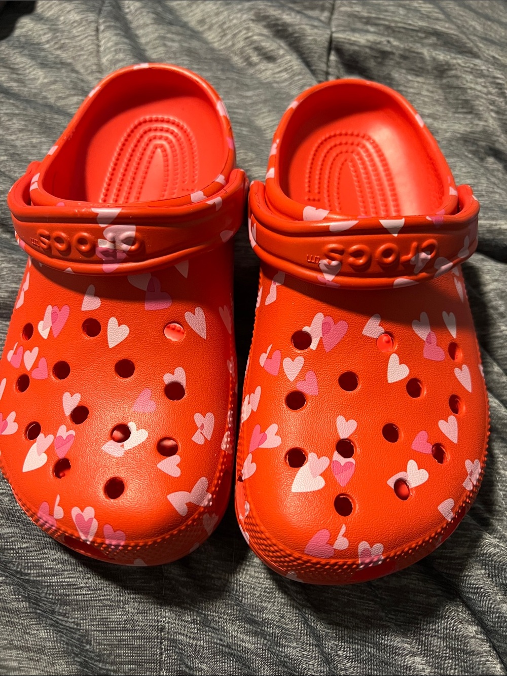 Crocs Women’s Classic Clog in Red with Pink Heart Print M4/W6